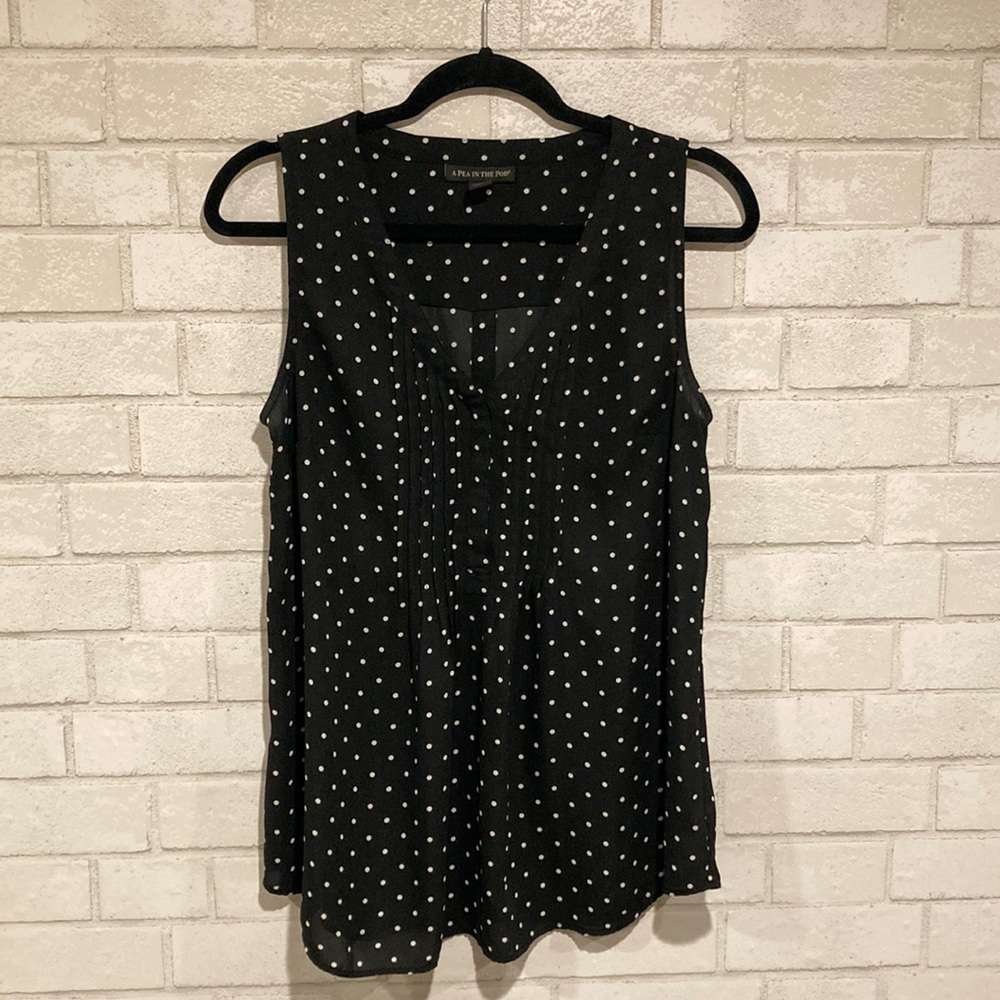 EUC A Pea In The Pod Maternity Black and White Polka Dot Top